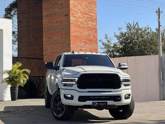 RAM 3500 6.7 I6 TURBO DIESEL LARAMIE CD 4X4 AUTOMÁTICO RAM 3500 6.7 I6 TURBO DIESEL LARAMIE CD 4X4 AUTOMÁTICO